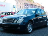 Gebraucht Mercedes E200 Elegance 163 PS (119 kW) 2004 Blau Limousine