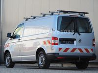 Gebraucht VW Transporter 140 PS (102 kW) 2014 Reflexsilber Van