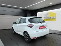 Second-hand Renault Zoe Evolution 50 kW (69 CP) 2022 Alb Hatchback
