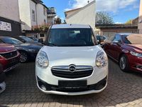 Gebraucht Opel Combo Selection 120 PS (88 kW) 2016 Grün Van / Kleinbus