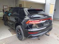 Gebraucht Audi Q8 S-Line 286 PS (210 kW) 2023 Mythosschwarz metallic SUV