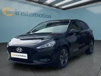 Gebraucht Hyundai i30 Advantage 101 PS (74 kW) 2024 Schwarz Kleinwagen