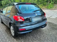 Gebraucht Peugeot 206 60 PS (44 kW) 2009 Schwarz Kleinwagen
