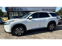Gebraucht Nissan Pathfinder Platinum 288 PS (211 kW) 2024 White pearl / black metallic SUV