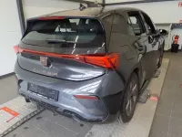 Gebraucht Cupra Born 150 kW (204 PS) 2024 Quasargrau (metallic) Kleinwagen
