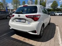 Gebraucht Toyota Yaris Comfort 72 PS (52 kW) 2020 Weiß Limousine