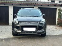 Gebraucht Ford Kuga Titanium 179 PS (131 kW) 2016 Grau SUV