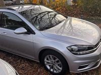 Gebraucht VW Golf VIII 150 PS (110 kW) 2020 Silber Kombi