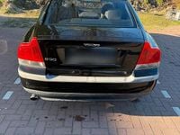 Second-hand Volvo S60 140 CP (102 kW) 2004 Negru Berlinǎ