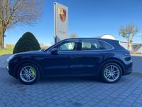 Second-hand Porsche Cayenne 470 CP (345 kW) 2024 Albastru SUV
