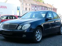 Gebraucht Mercedes E200 Elegance 163 PS (119 kW) 2004 Blau Limousine