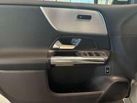 Gebraucht Mercedes E250 Progressive 160 PS (117 kW) 2021 Weiß Limousine