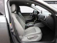 gebraucht Audi A3 Sportback 2.0 TDI S tronic design Servotronic APS Navi NaviPaket Klimaautomatik MP3 Schn.