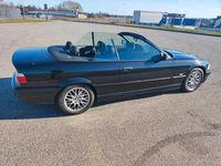 Gebraucht BMW 320 Cabriolet 150 PS (110 kW) 1995 Schwarz Cabrio