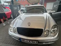 Gebraucht Mercedes E240 180 PS (132 kW) 2002 Silber Limousine