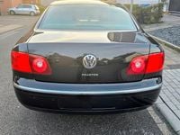 Usata VW Phaeton 234 CV (172 kW) 2005 Nero Berlina