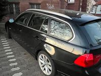 Gebraucht BMW 318 143 PS (105 kW) 2012 Schwarz Limousine