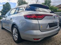 Używany Renault Megane E-Tech 158 KM (116 kW) 2021 Szary Sedan/Limuzyna