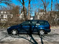 Gebraucht Ford Focus 100 PS (73 kW) 2004 Blau Kombi