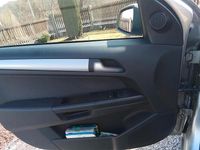 Gebraucht Opel Astra 90 PS (66 kW) 2005 Silber Limousine