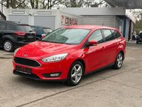 Gebraucht Ford Focus Business Edition 120 PS (88 kW) 2015 Rot Limousine