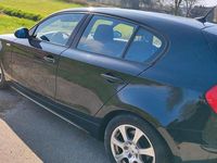 Gebraucht BMW 118 122 PS (89 kW) 2006 Schwarz Kleinwagen