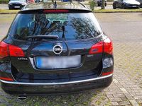 Gebraucht Opel Astra Active 165 PS (121 kW) 2013 Schwarz Kombi