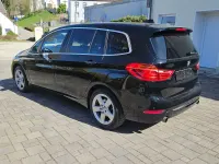 Gebraucht BMW 220 Gran Tourer Luxury Line 192 PS (141 kW) 2017 Schwarz Van / Kleinbus