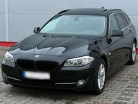 Gebraucht BMW 520 184 PS (135 kW) 2011 Schwarz Kombi