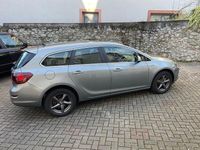 Gebraucht Opel Astra 165 PS (121 kW) 2011 Silber Kombi