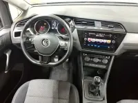 Gebraucht VW Touran Comfortline 122 PS (89 kW) 2021 Uranograu Van / Kleinbus