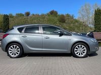 Usata Opel Astra 140 CV (102 kW) 2013 Argento Berlina
