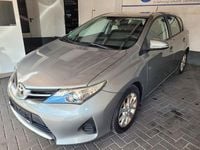 Gebraucht Toyota Auris Cool 99 PS (72 kW) 2012 Silber Limousine