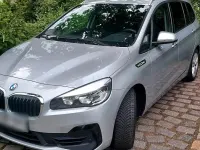 Gebraucht BMW 218 150 PS (110 kW) 2018 Silber Van / Kleinbus