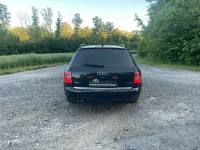 Gebraucht Audi A6 Basis 131 PS (96 kW) 2003 Schwarz Kombi