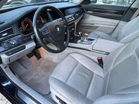 Gebraucht BMW 730 245 PS (180 kW) 2008 Imperialblau metallic Limousine