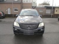 Gebraucht Mercedes ML320 224 PS (164 kW) 2008 Schwarz SUV