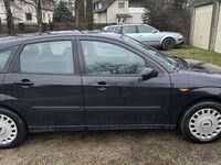 Usata Ford Focus 101 CV (74 kW) 2004 Nero Berlina