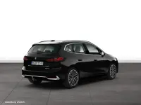Gebraucht BMW 220 Active Tourer 156 PS (114 kW) 2025 Schwarz Van / Kleinbus