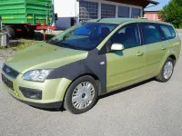 Gebraucht Ford Focus Ghia 116 PS (85 kW) 2005 Gold Limousine