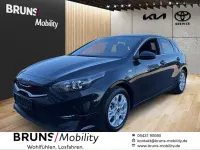 Usado Kia Ceed Comfort 140 CV (102 kW) 2025 Negro Utilitario
