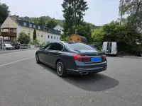 Gebraucht BMW 730L 265 PS (194 kW) 2017 Blau Limousine