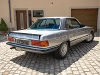 Gebraucht Mercedes 500 241 PS (177 kW) 1982 Silber