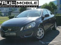 Gebraucht Volvo S60 Summum 114 PS (83 kW) 2012 Blau metallic Limousine