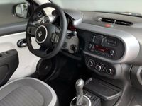 Gebraucht Renault Twingo LIMITED 71 PS (52 kW) 2018 Violett / ultraviolett / metallic Kleinwagen