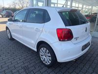 Gebraucht VW Polo Life 90 PS (66 kW) 2014 Weiß Limousine
