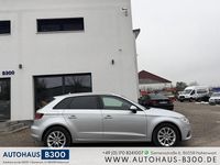 Gebraucht Audi A3 Attraction 105 PS (77 kW) 2014 Silber Limousine