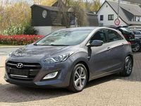 Gebraucht Hyundai i30 Trend 135 PS (99 kW) 2015 Thunder grey Limousine