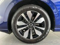 Używany VW Golf VIII Move 150 KM (110 kW) 2024 Niebieski Kombi