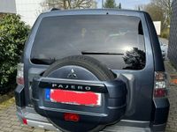 gebraucht Mitsubishi Allrad Pajero 3.2 d 4x 47 Sitzer